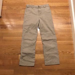 Vineyard vines khaki pants